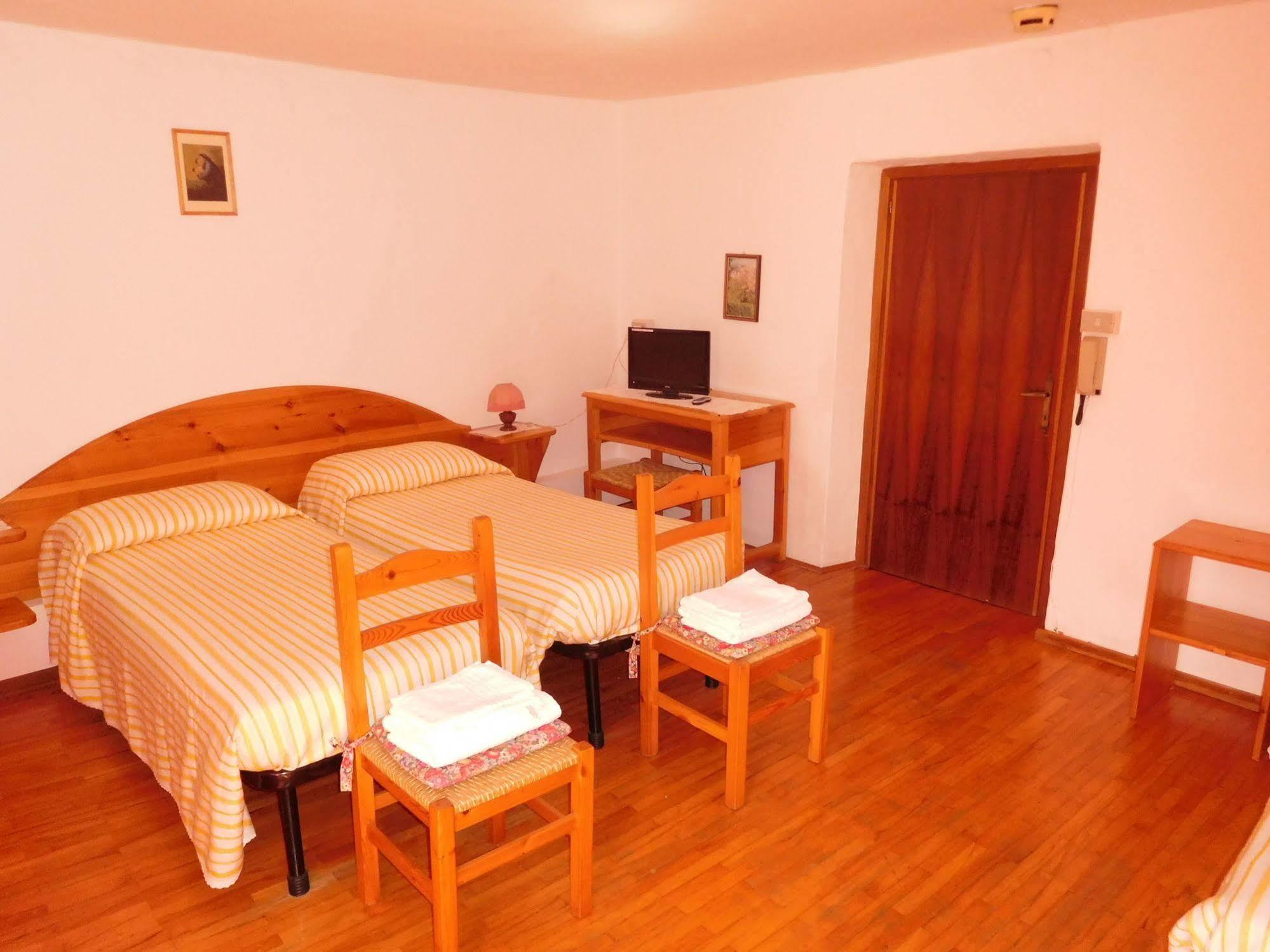 Antico Albergo Sant'Antonio Fonzaso Exterior foto